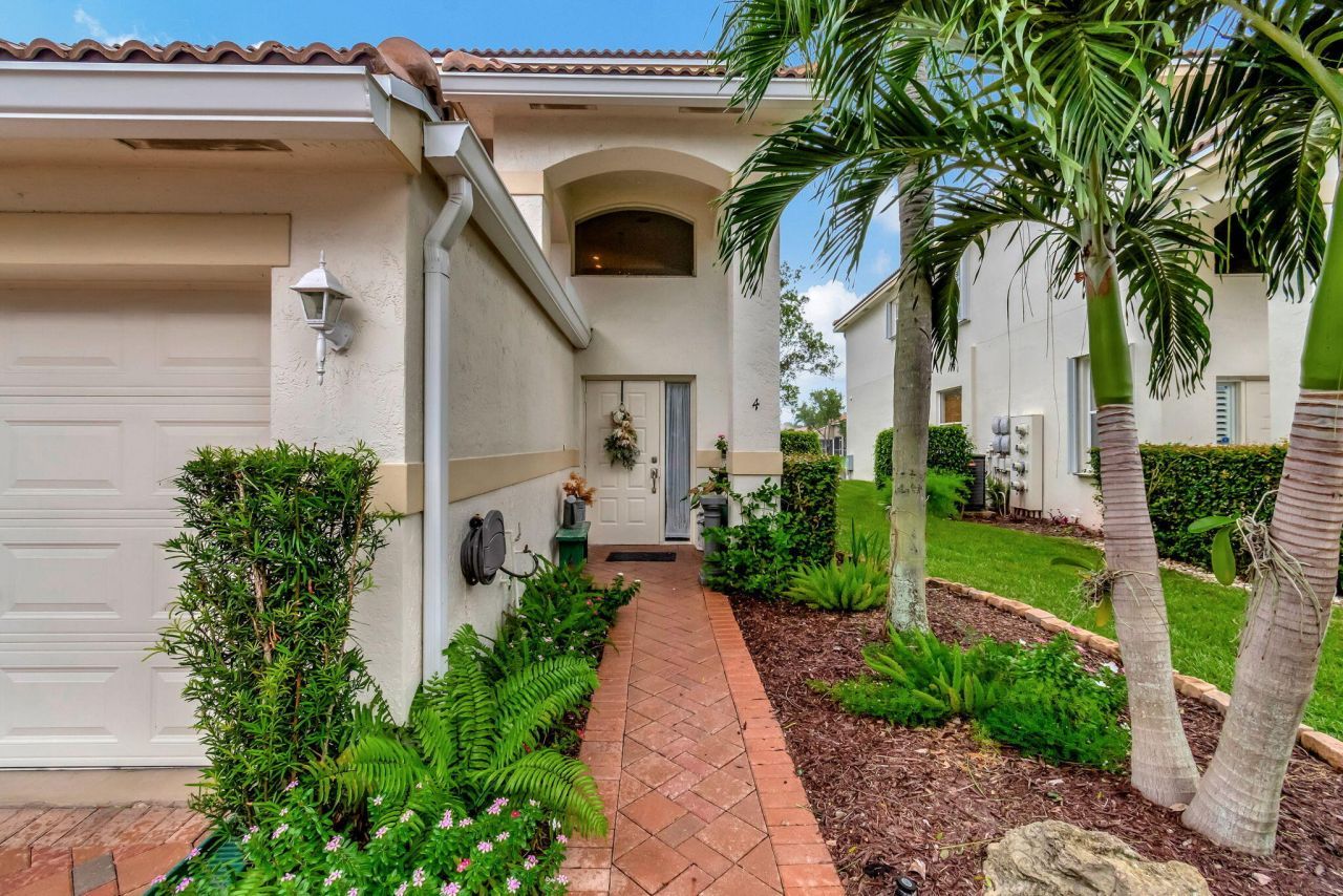 7942 Laina Lane, Unit 4, Boynton Beach, FL 33437 Main Photo
