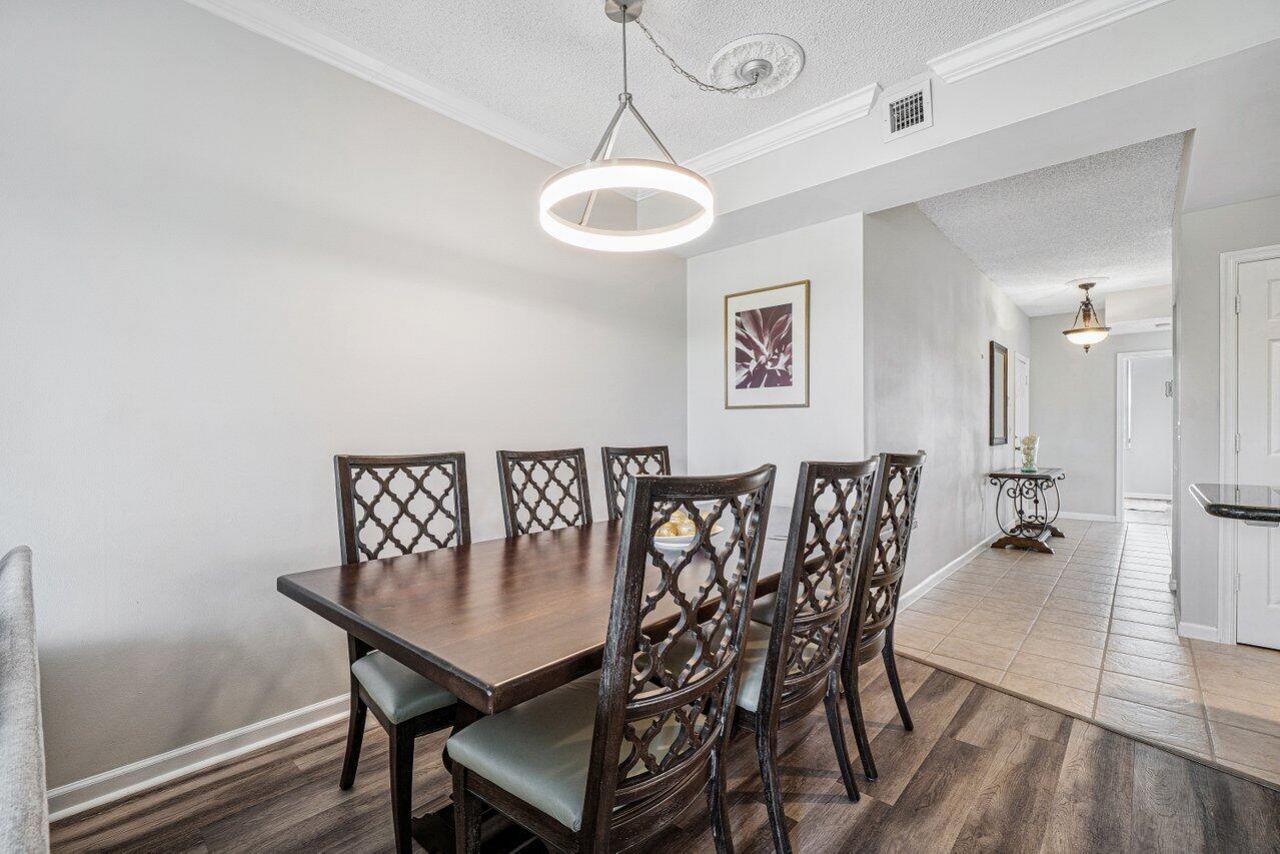 2040 Greenview Shores Boulevard, Unit 223, Wellington, FL 33414 Photo