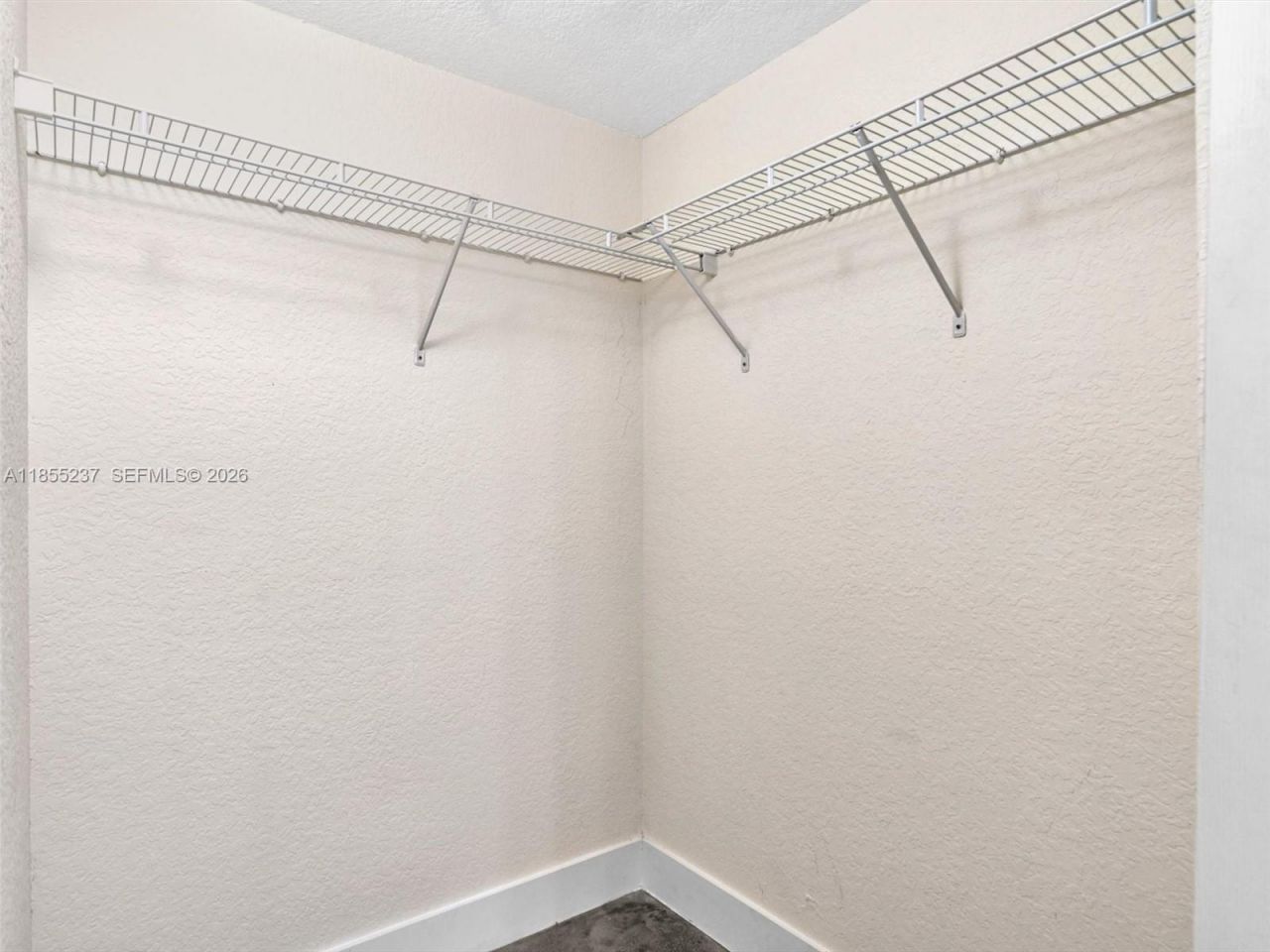 816 NW 11th St, Unit 1208, Miami, FL 33136 Photo