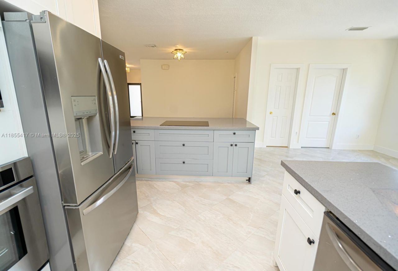 2810 SW 114th Ave, Miami, FL 33165 Photo