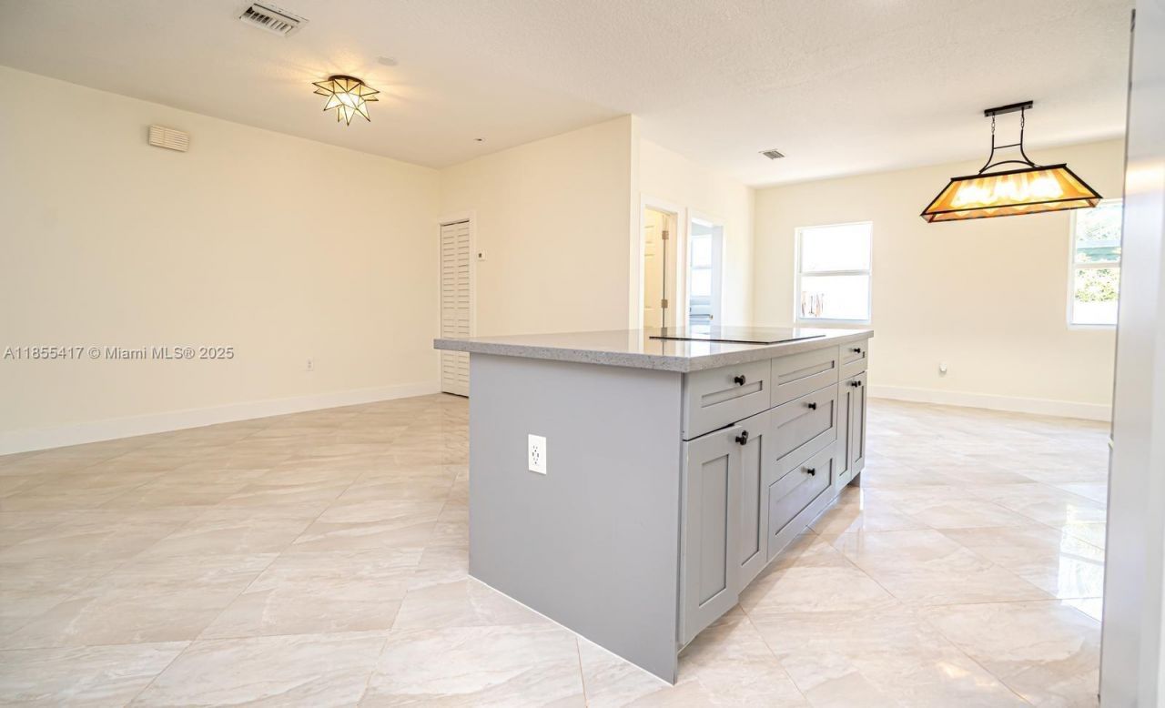 2810 SW 114th Ave, Miami, FL 33165 Photo