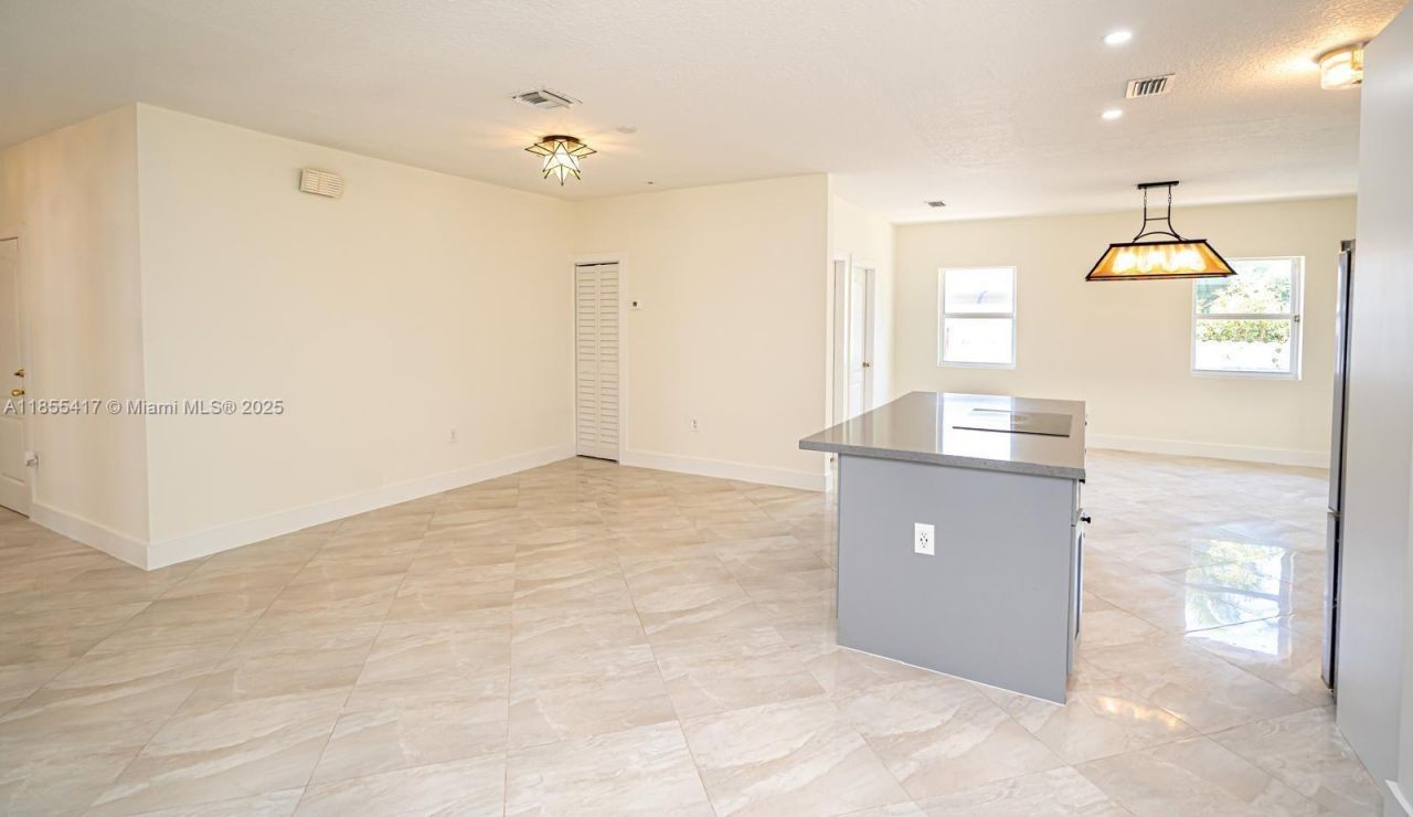 2810 SW 114th Ave, Miami, FL 33165 Photo