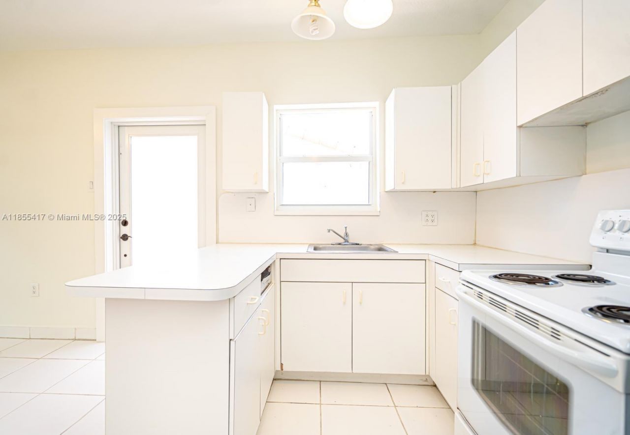 2810 SW 114th Ave, Miami, FL 33165 Photo