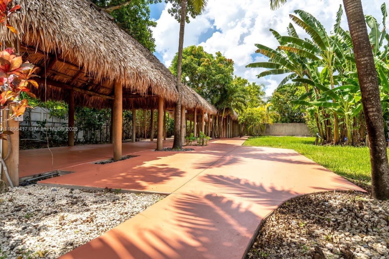 2810 SW 114th Ave, Miami, FL 33165 Photo