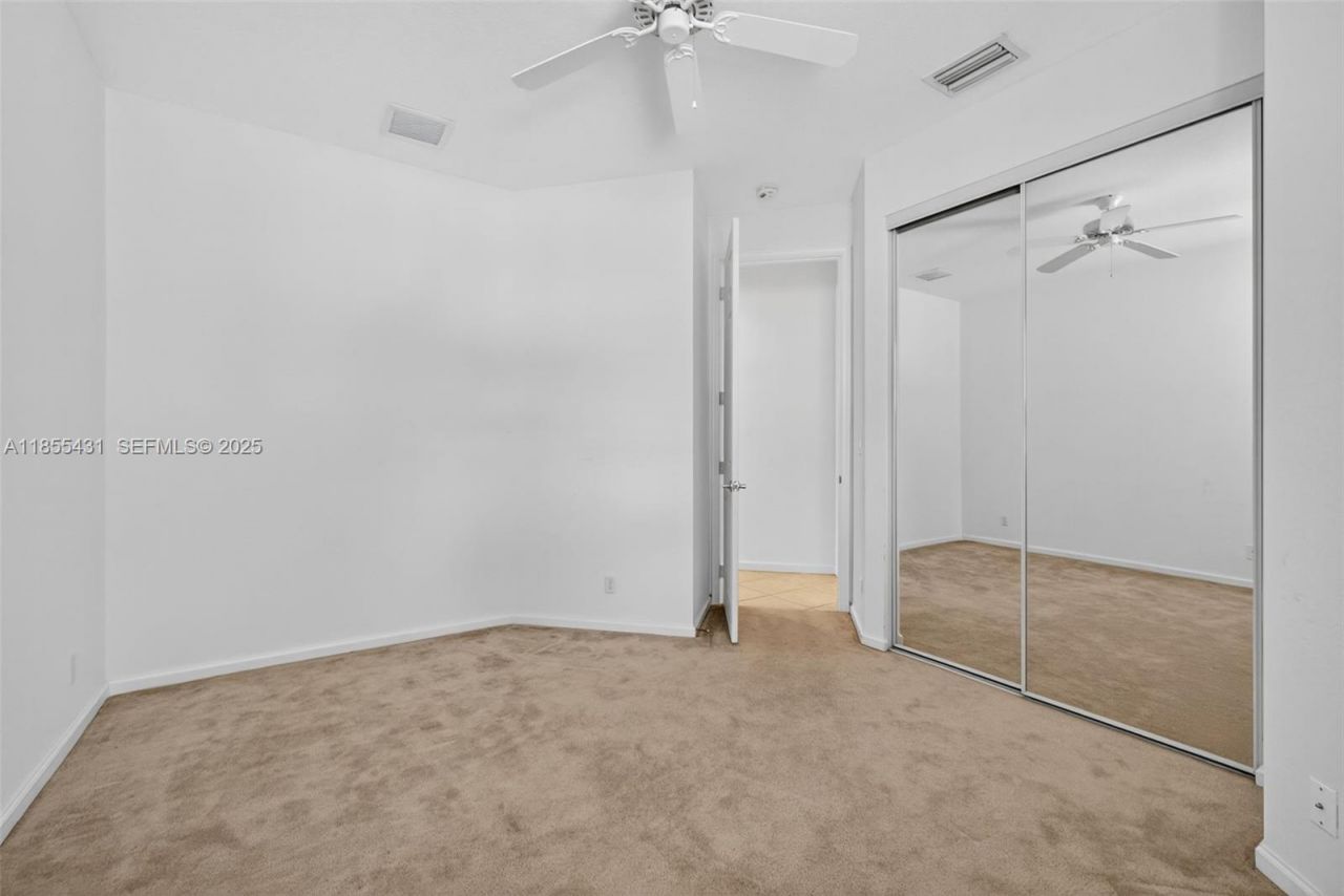 9633 Sandpiper Ln, West Palm Beach, FL 33411 Photo