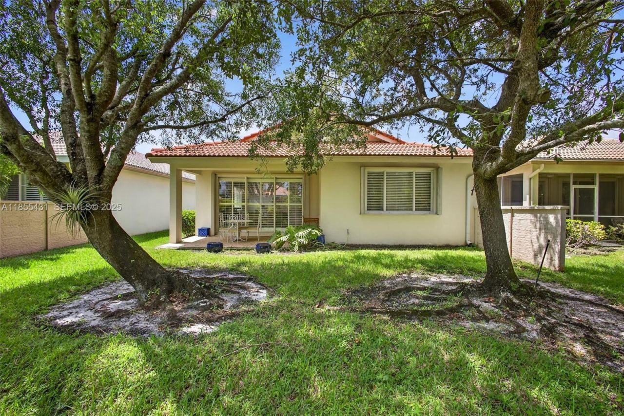 9633 Sandpiper Ln, West Palm Beach, FL 33411 Photo