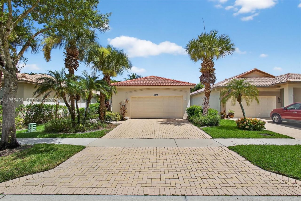 9633 Sandpiper Ln, West Palm Beach, FL 33411 Photo