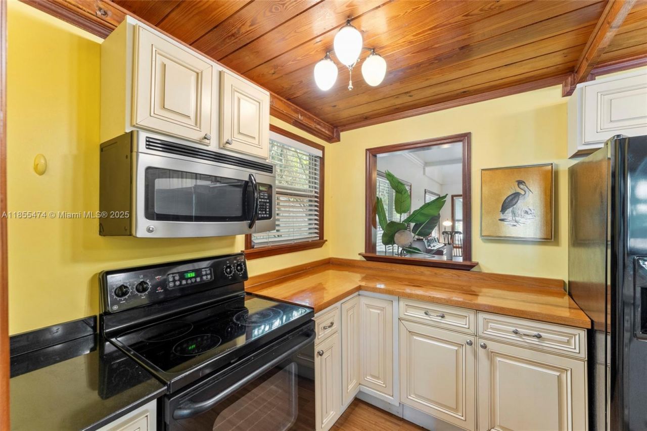 918 Tequesta St, Fort Lauderdale, FL 33311 Photo