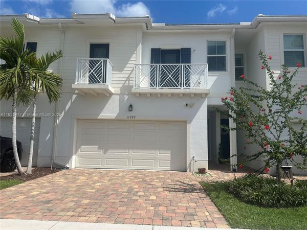 11997 Park Central, Royal Palm Beach, FL 33411