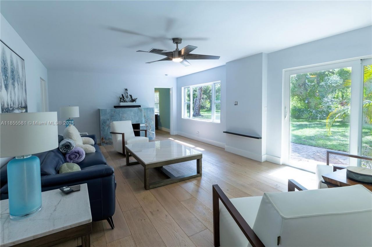 18220 Elmwood Dr, Alva, FL 33920 Photo