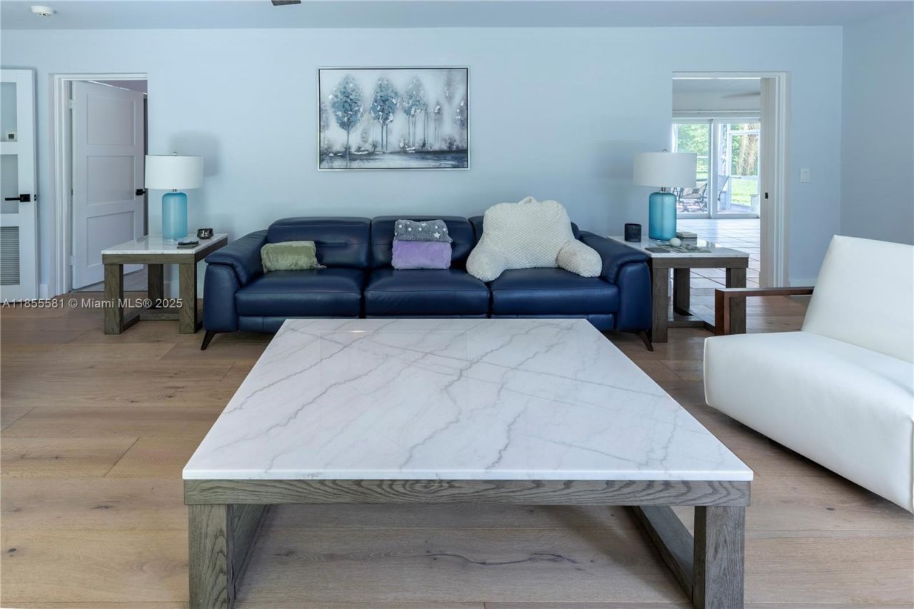 18220 Elmwood Dr, Alva, FL 33920 Photo