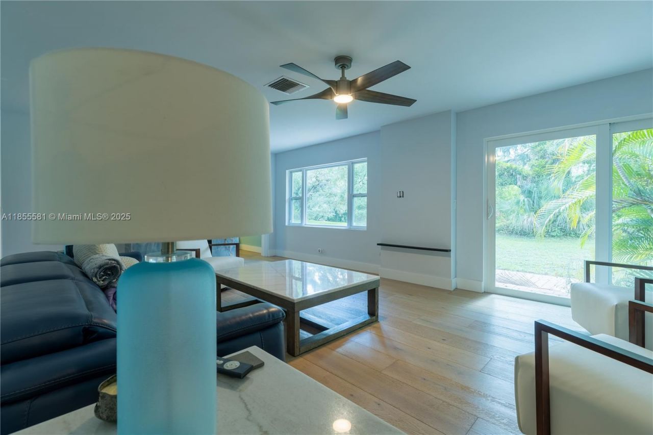 18220 Elmwood Dr, Alva, FL 33920 Photo