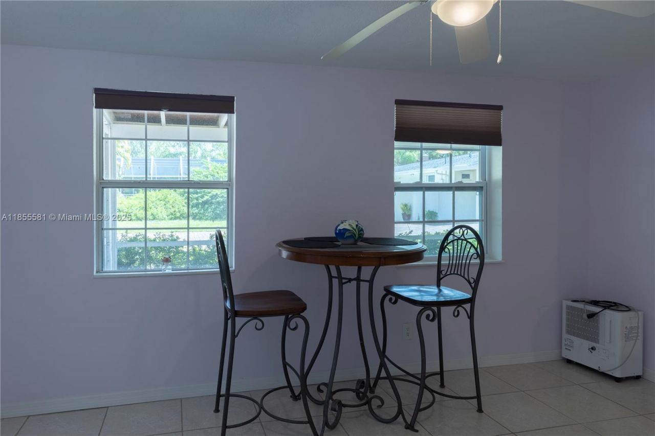 18220 Elmwood Dr, Alva, FL 33920 Photo