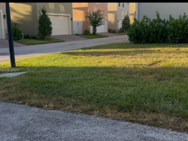 2366 SE Tavares Dr, Port St. Lucie, FL 34952