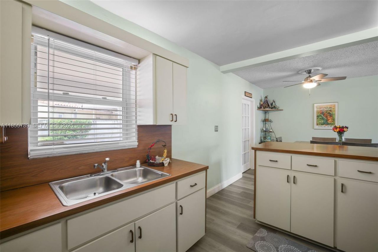 7550 SW 28th St Rd, Miami, FL 33155 Photo