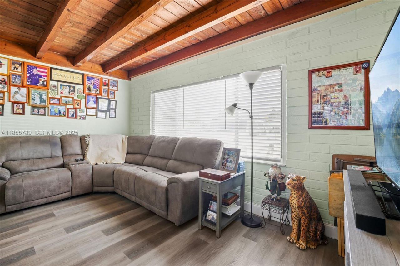 7550 SW 28th St Rd, Miami, FL 33155 Photo