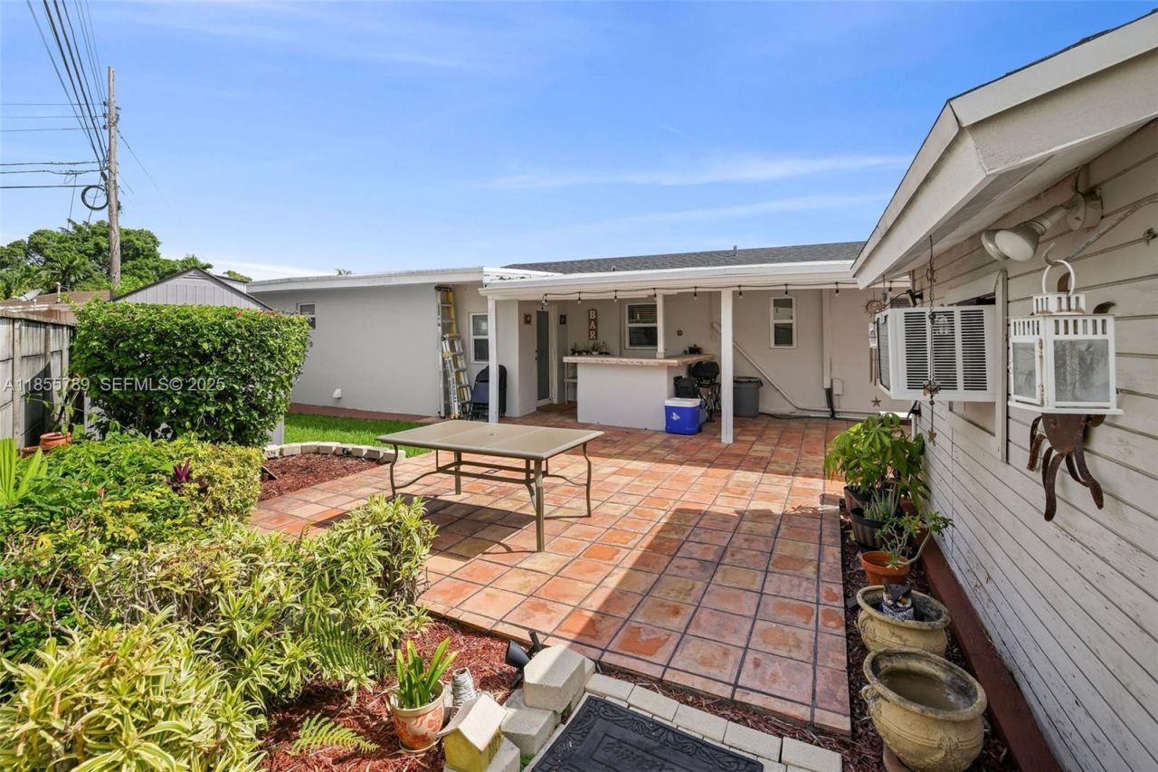 7550 SW 28th St Rd, Miami, FL 33155 Photo