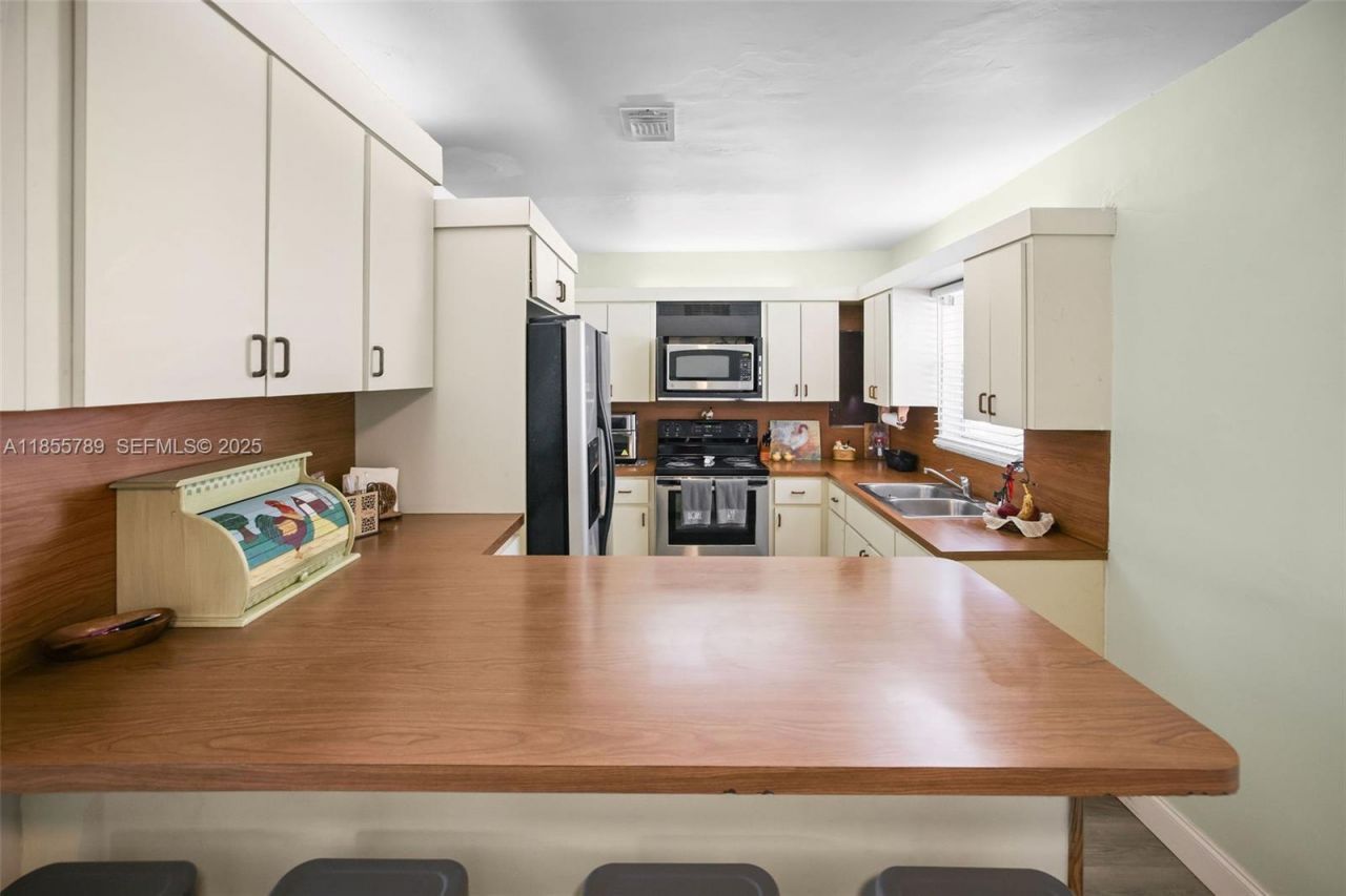 7550 SW 28th St Rd, Miami, FL 33155 Photo