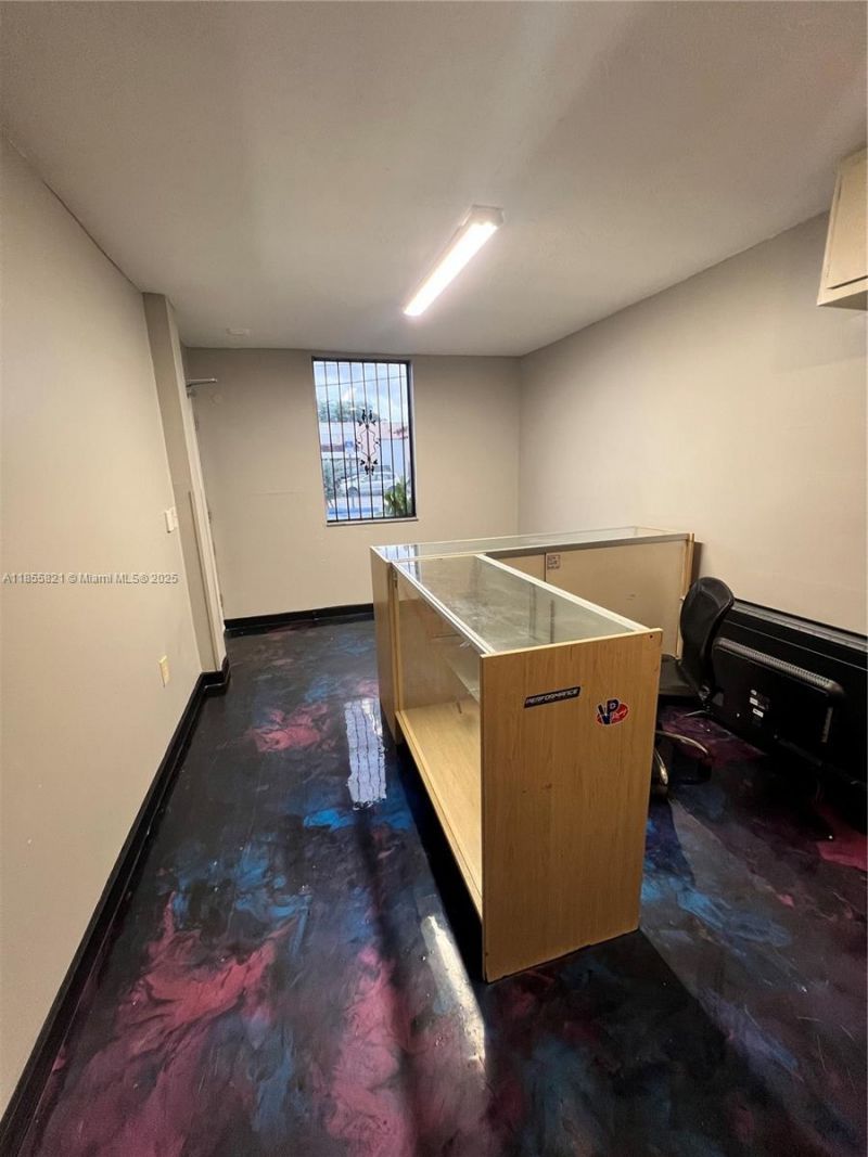 1657 W 40th St, Unit 6, Hialeah, FL 33012 Photo