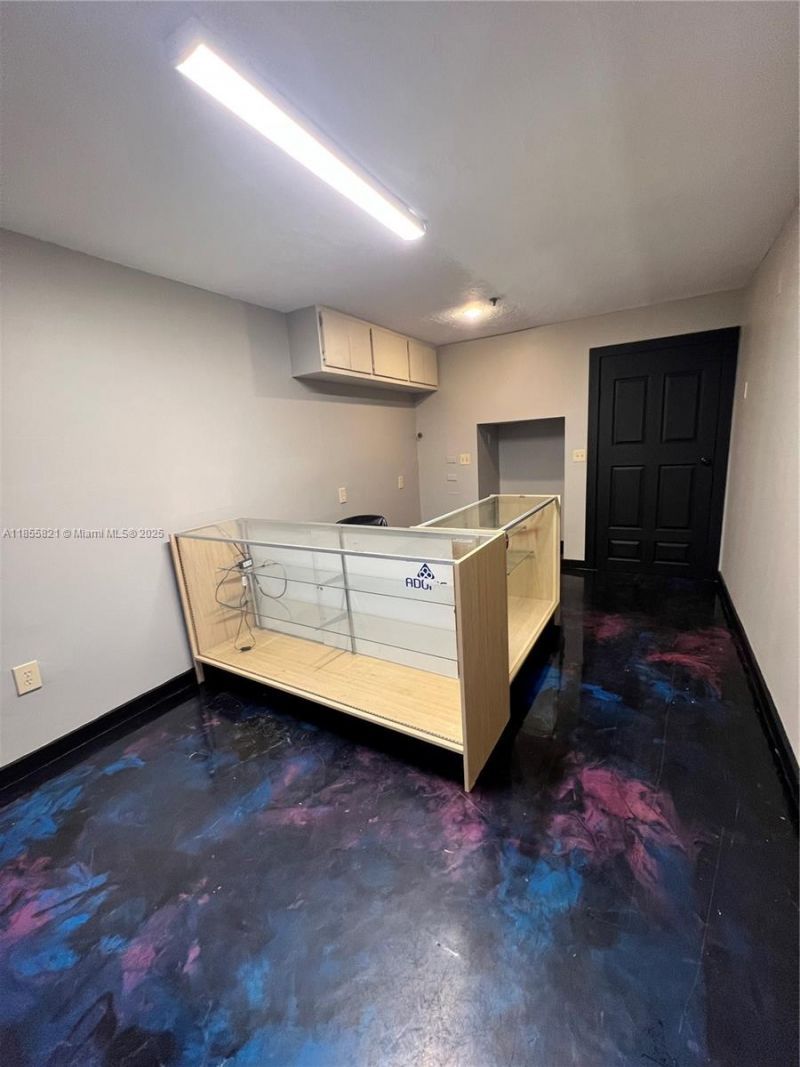 1657 W 40th St, Unit 6, Hialeah, FL 33012 Photo