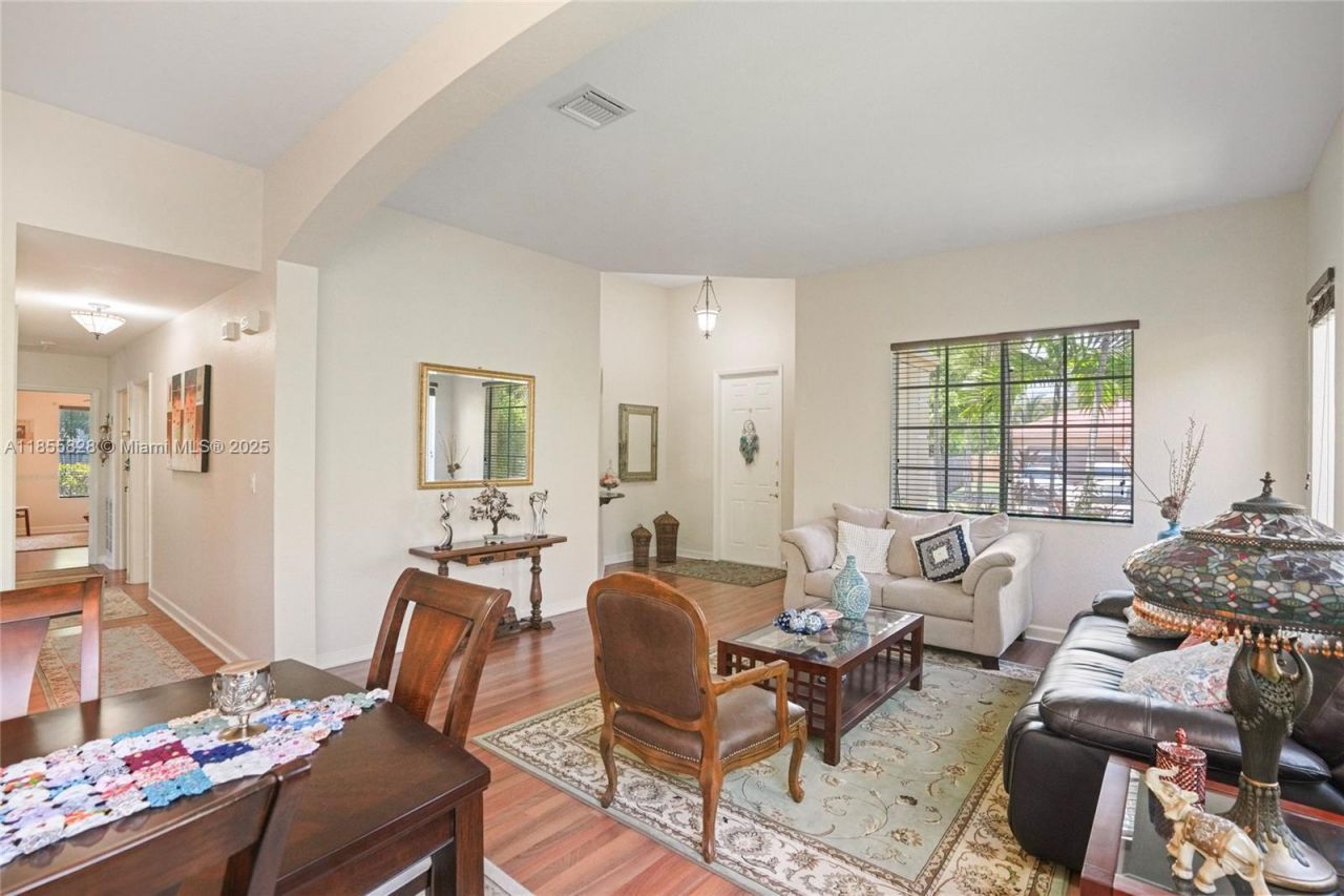 9506 SW 220th Ln, Cutler Bay, FL 33190 Photo