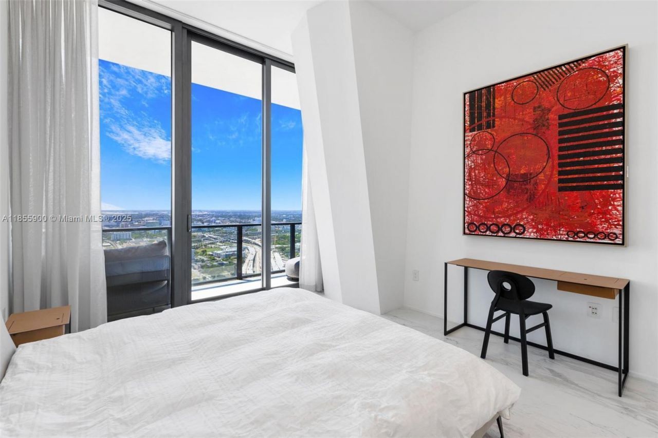 1000 Biscayne Blvd, Unit 4901, Miami, FL 33132 Photo