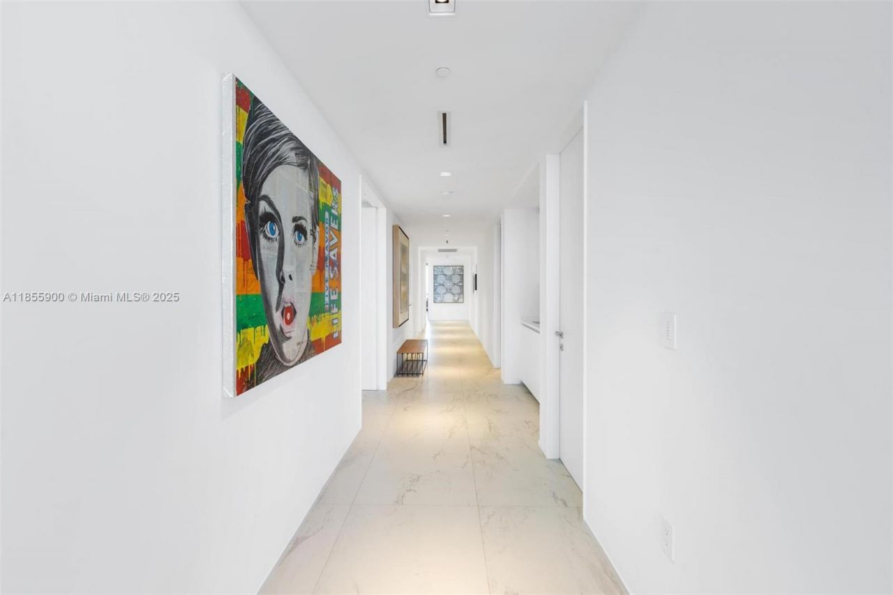 1000 Biscayne Blvd, Unit 4901, Miami, FL 33132 Photo