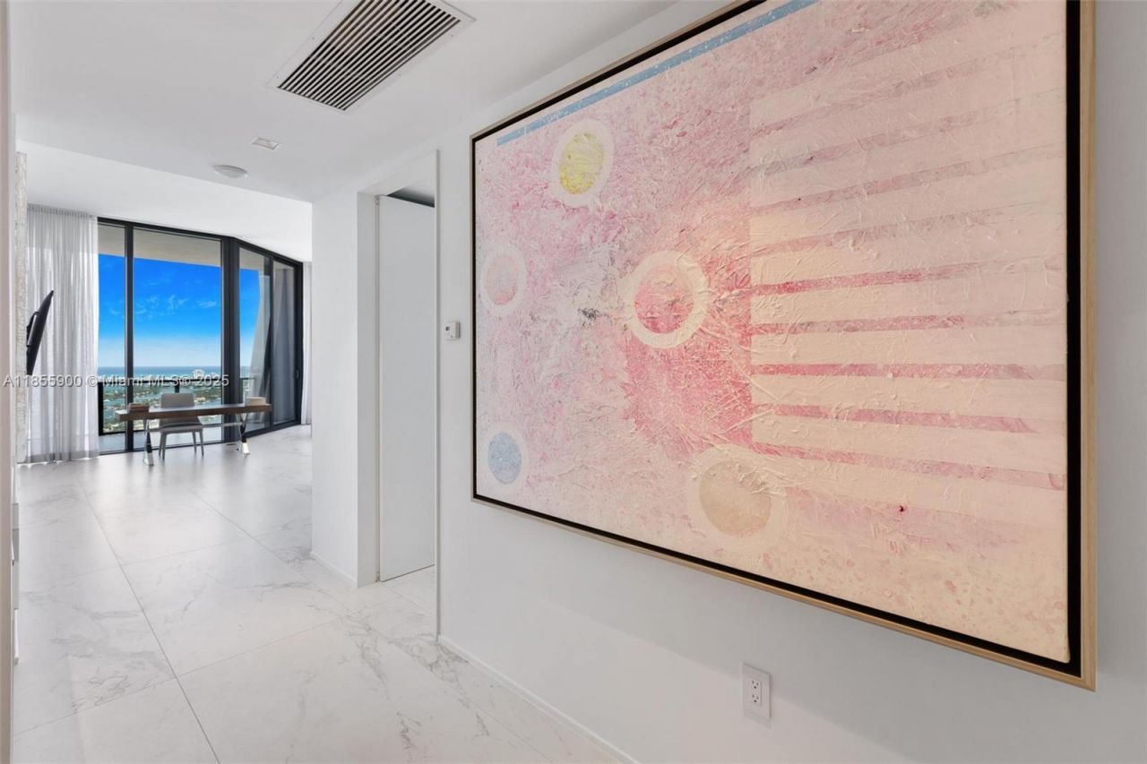 1000 Biscayne Blvd, Unit 4901, Miami, FL 33132 Photo