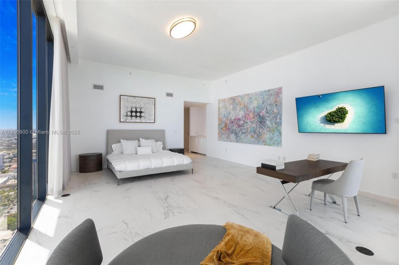 1000 Biscayne Blvd, Unit 4901, Miami, FL 33132 Photo