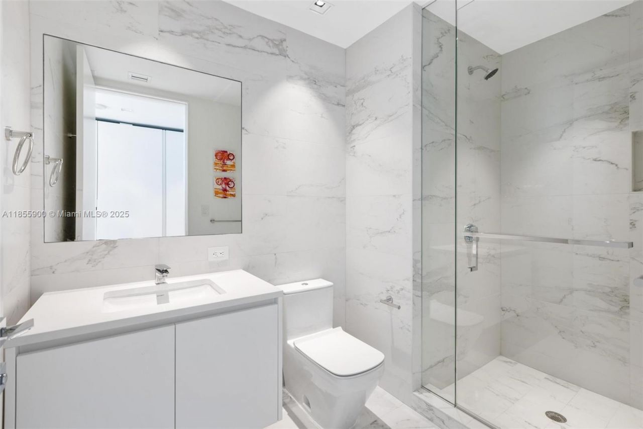 1000 Biscayne Blvd, Unit 4901, Miami, FL 33132 Photo