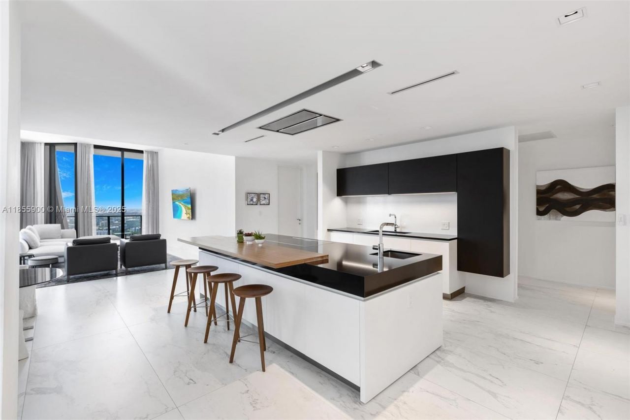 1000 Biscayne Blvd, Unit 4901, Miami, FL 33132 Photo