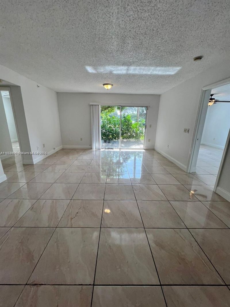 5065 Wiles Rd, Unit 103, Coconut Creek, FL 33073 Photo