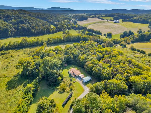 2233 Sinking Creek Road, Parrottsville, TN 37843