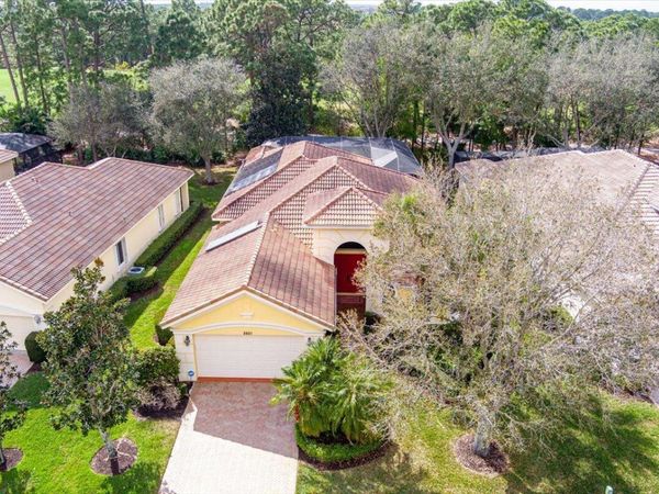 8821 Champions Way, Port Saint Lucie, FL 34986