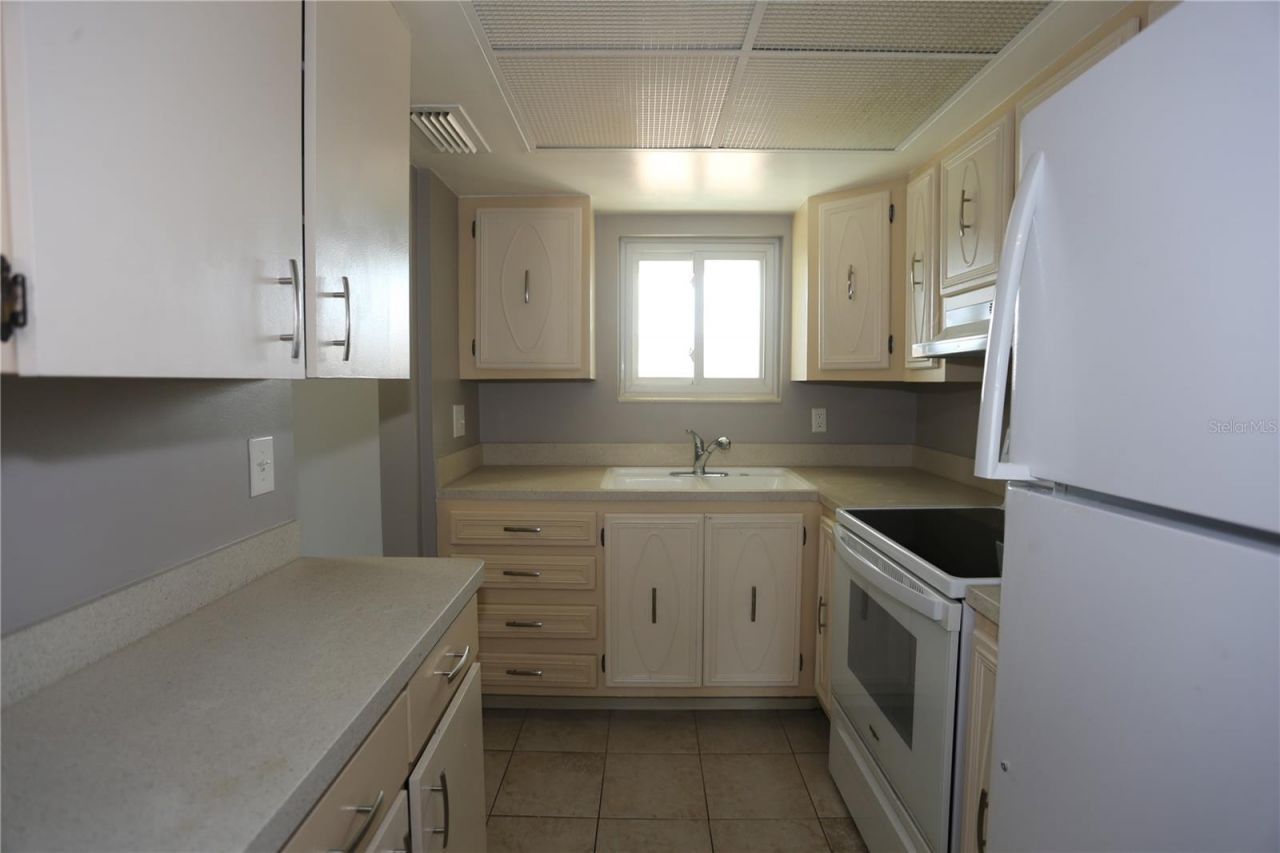 801 83rd Avenue N, Unit 309, Saint Petersburg, FL 33702 Photo