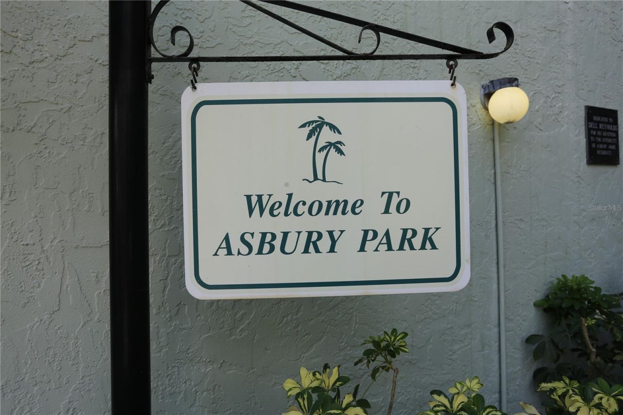 801 83rd Avenue N, Unit 309, Saint Petersburg, FL 33702 Photo