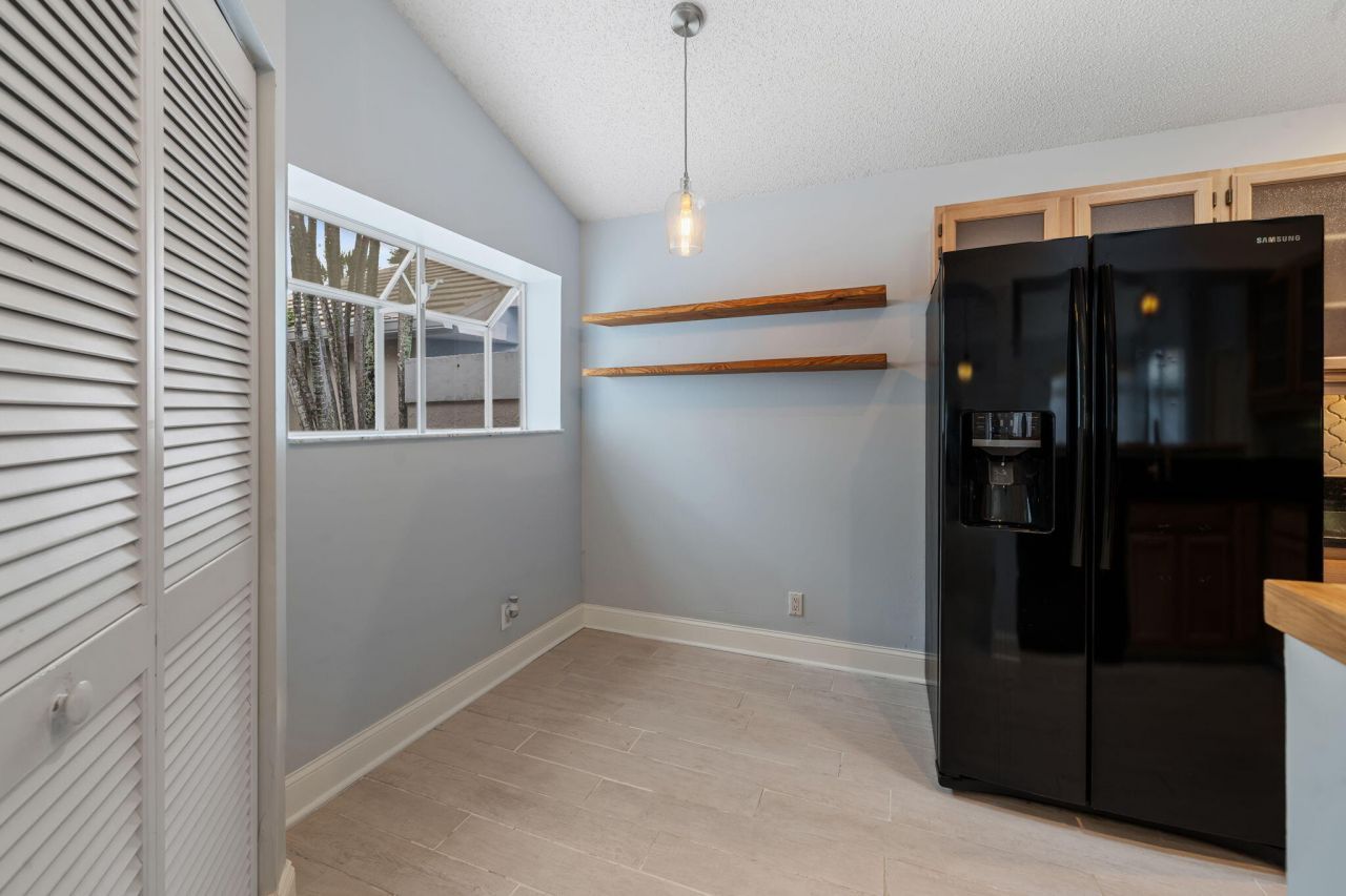 9190 Heathridge Drive, West Palm Beach, FL 33411 Photo