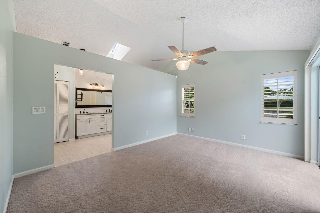 9190 Heathridge Drive, West Palm Beach, FL 33411 Photo