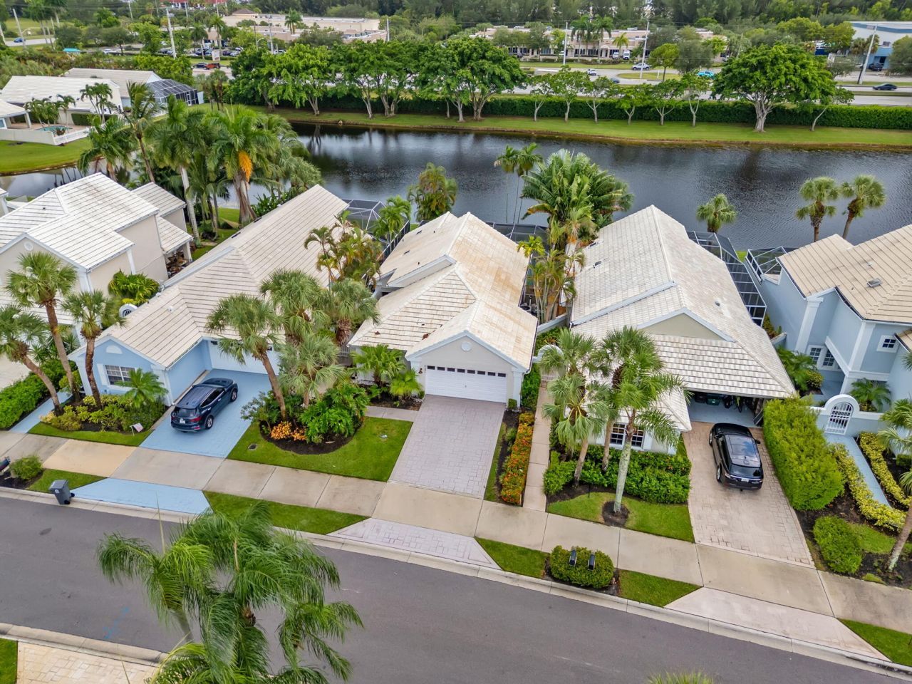 9190 Heathridge Drive, West Palm Beach, FL 33411 Photo