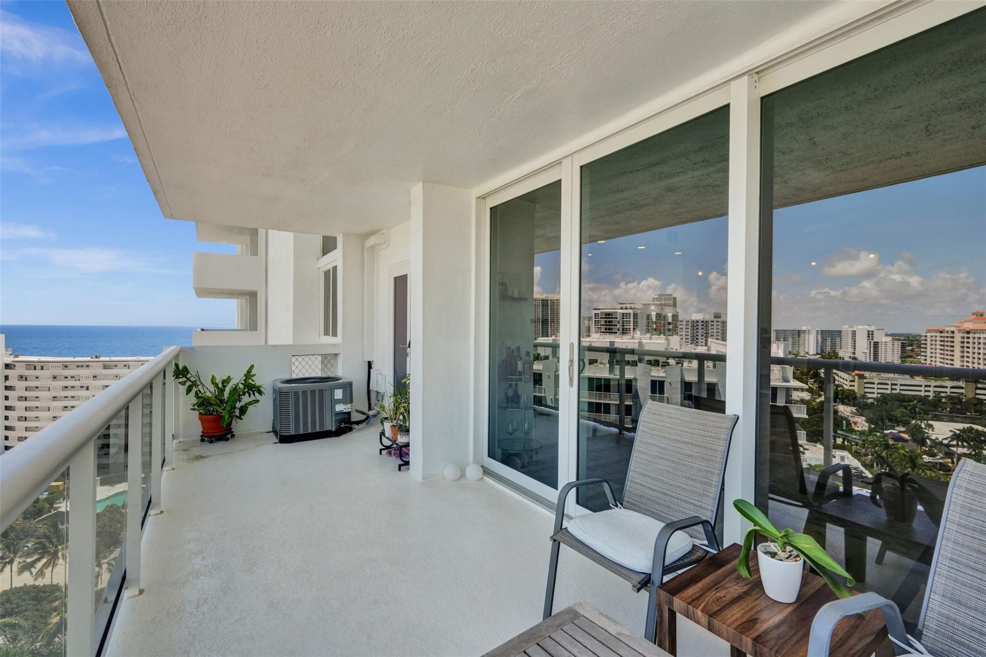 2715 N Ocean Boulevard, Unit 17F, Fort Lauderdale, FL 33308 Photo