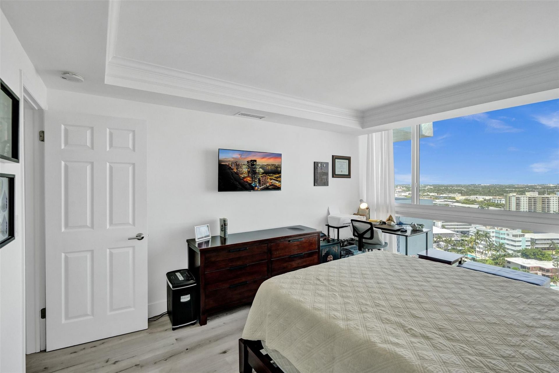 2715 N Ocean Boulevard, Unit 17F, Fort Lauderdale, FL 33308 Photo