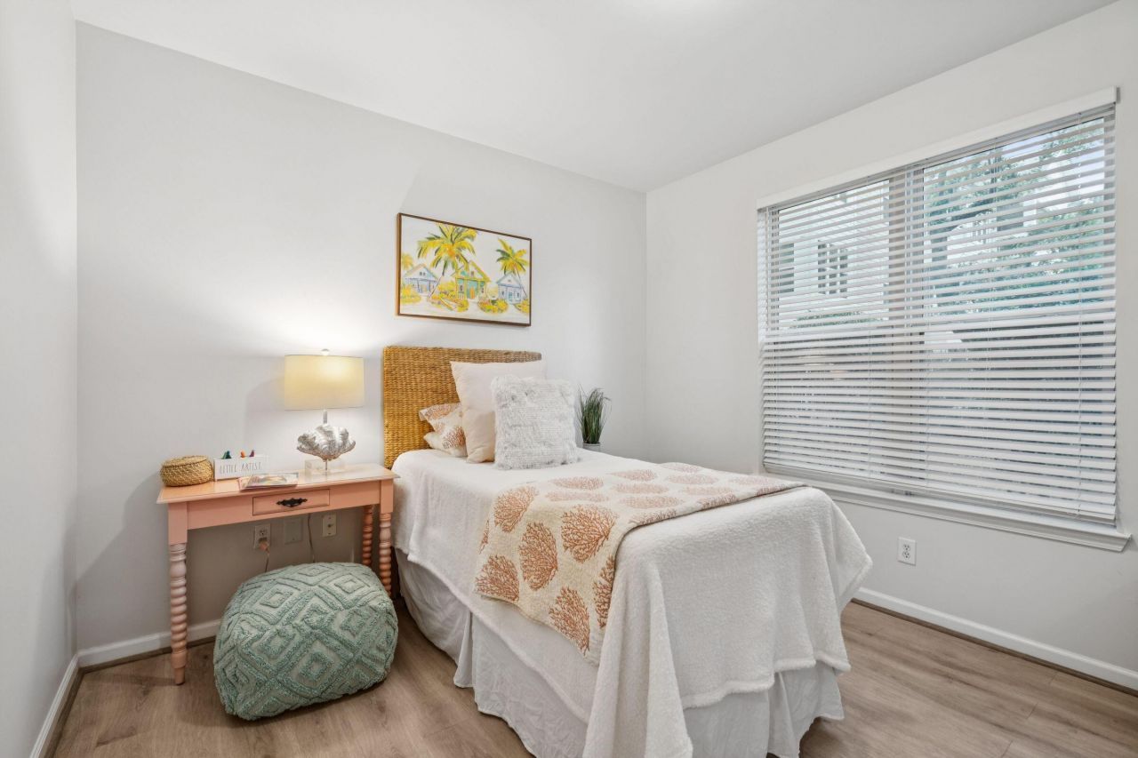 400 Bucksley Lane Photo 17