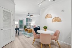 400 Bucksley Lane photo 4