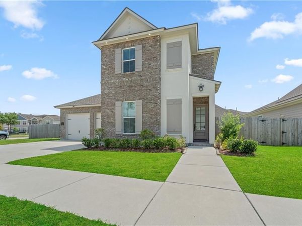 1680 CONTINENTAL Drive, Covington, LA 70433