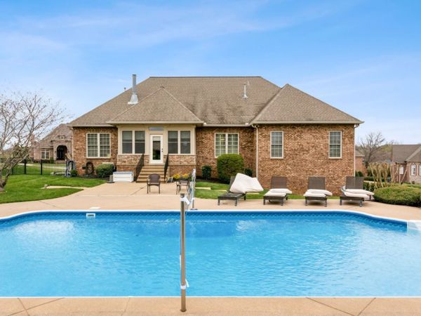 1549 Stokley Ln, Old Hickory, TN 37138