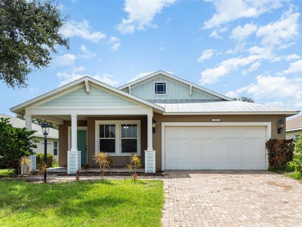 11923 FOREST PARK CIRCLE, BRADENTON, FL 34211