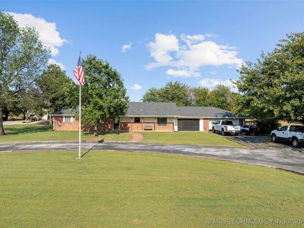 656 Evergreen Street, Lone Grove, OK 73443