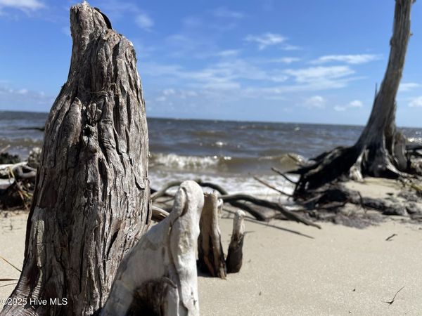 740 Sandy Point Drive, Beaufort, NC 28516