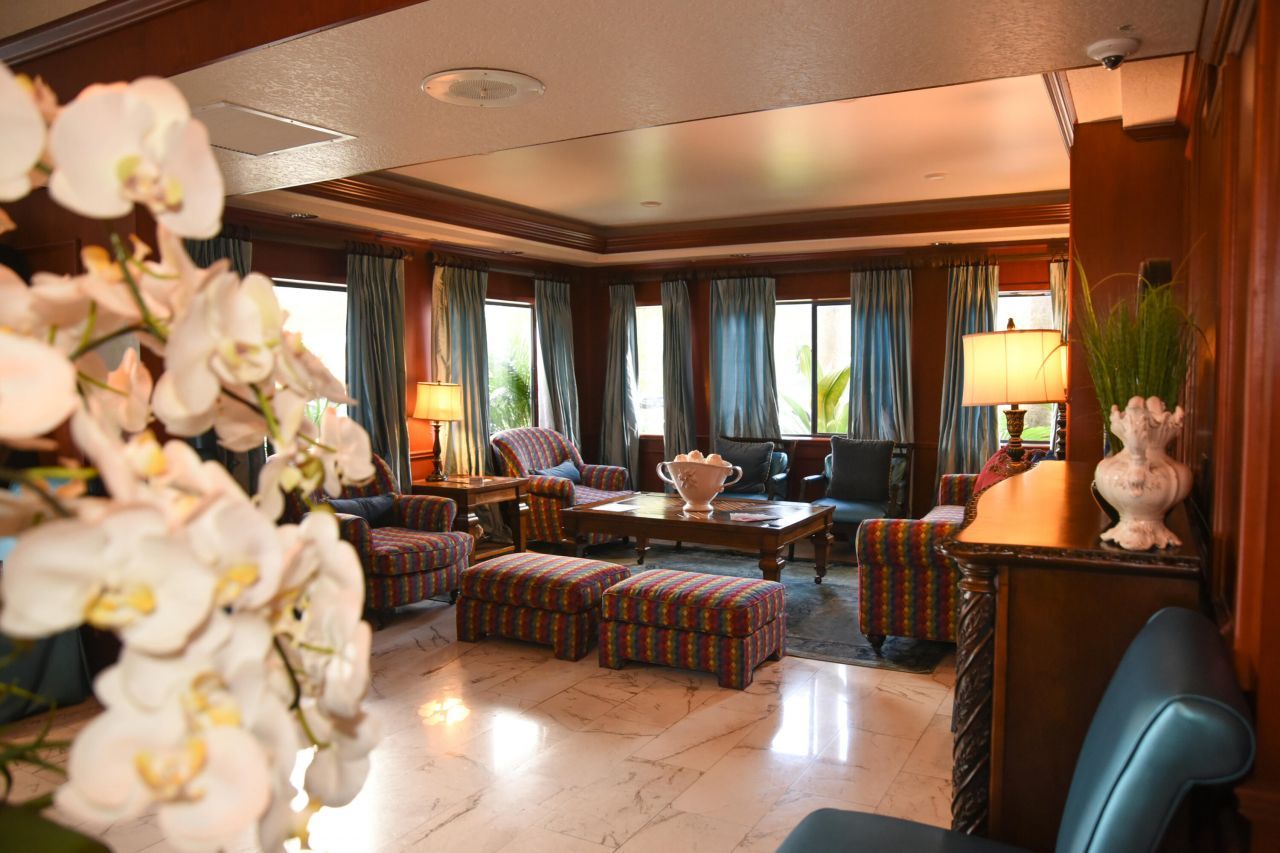 7051 N Seacrest Boulevard, Lantana, FL 33462 Photo