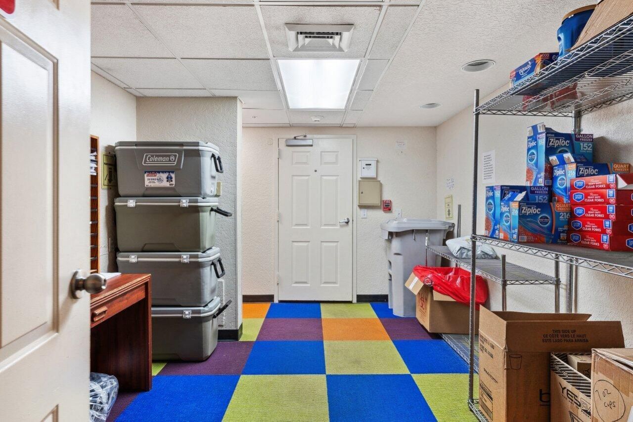 7051 N Seacrest Boulevard, Lantana, FL 33462 Photo